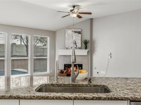 4319 S Summercrest LOOP, Round Rock TX 78681