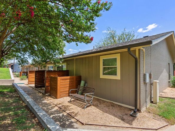 3819 Southway DR 105, Austin TX 78704