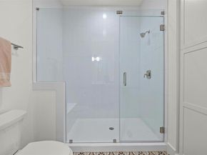 5717 Lost Horizon DR 12, Austin TX 78759