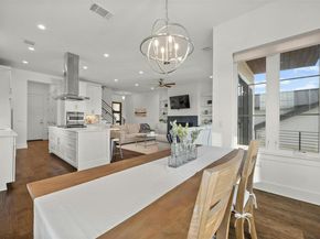 5717 Lost Horizon DR 12, Austin TX 78759