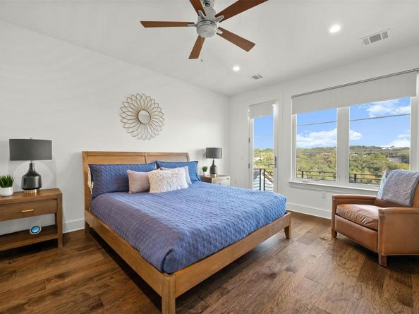 5717 Lost Horizon DR 12, Austin TX 78759