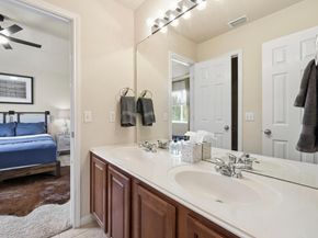 10512 Thoroughbred DR, Austin TX 78748