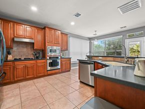 10512 Thoroughbred DR, Austin TX 78748