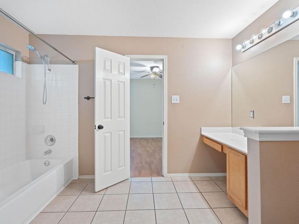 1142 Sundrop PL, Round Rock TX 78665