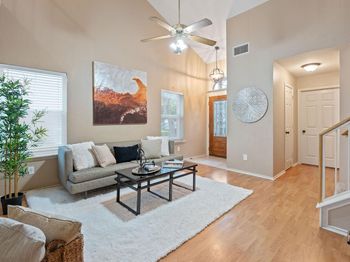1142 Sundrop PL