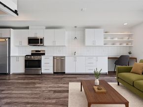 4004 Banister LN 303, Austin TX 78704