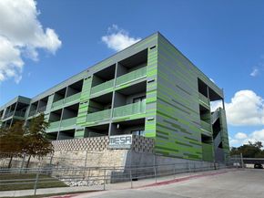 4004 Banister LN 303, Austin TX 78704