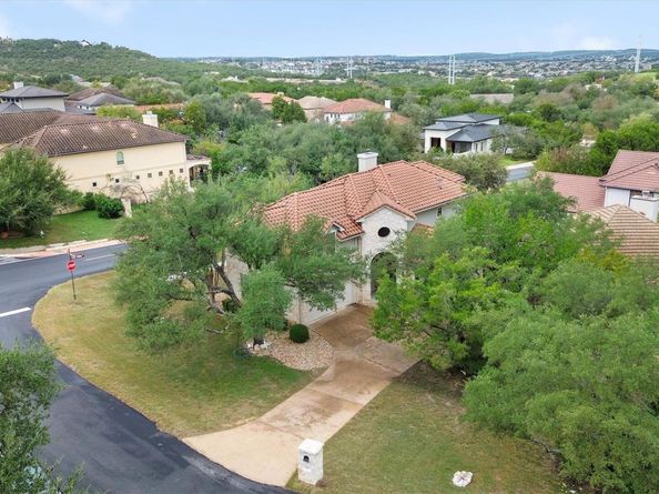 6 Monarch Oaks LN, Austin TX 78738