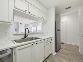 4409 Duval ST 305, Austin TX 78751