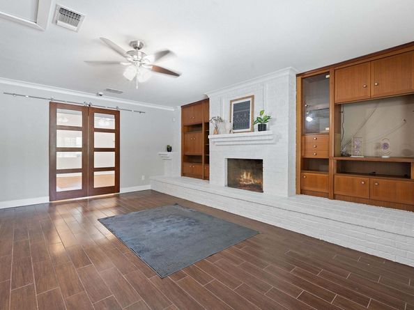 1101 Mahan DR, Austin TX 78721
