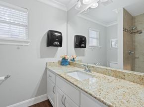 1101 Mahan DR, Austin TX 78721