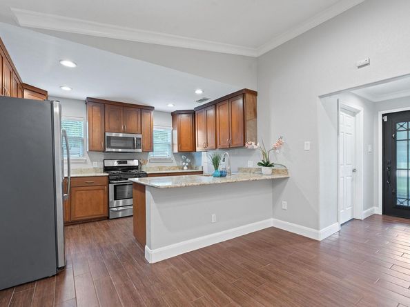 1101 Mahan DR, Austin TX 78721