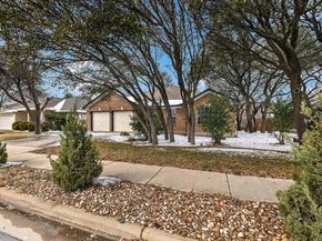 1911 Coachlamp DR, Cedar Park TX 78613