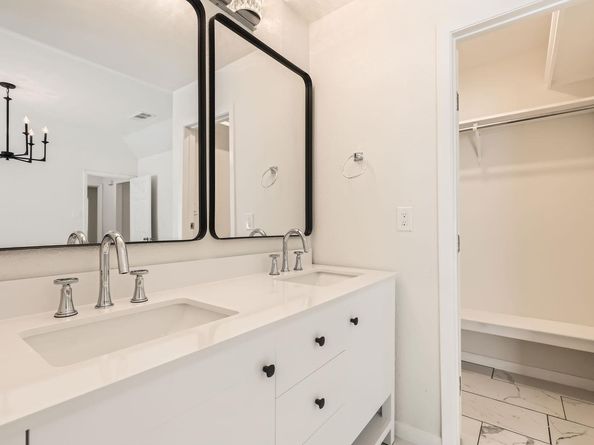 901 Garden Meadow DR, Georgetown TX 78628