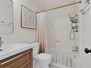 5541 Pine PL, Austin TX 78744