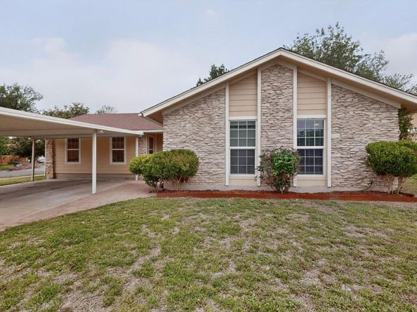 5541 Pine PL, Austin TX 78744