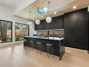 2305 Southern Oaks DR, Austin TX 78745