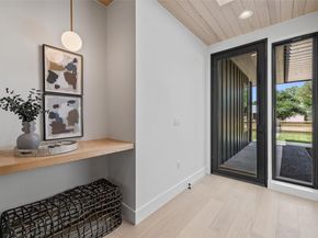 2305 Southern Oaks DR, Austin TX 78745