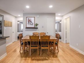 1307 Norwalk LN 203, Austin TX 78703