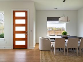 709 W St Elmo RD 1, Austin TX 78745