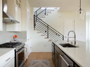 709 W St Elmo RD 1, Austin TX 78745