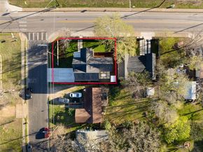 709 W St Elmo RD 1, Austin TX 78745
