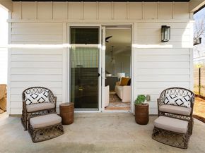 709 W St Elmo RD 1, Austin TX 78745