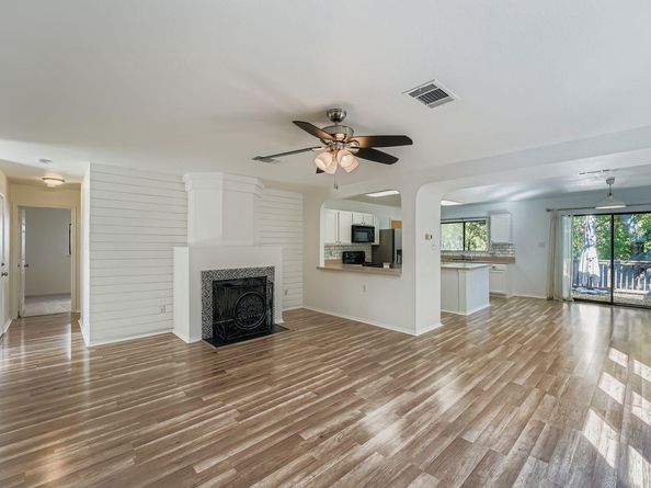 1334 Water Spaniel WAY, Round Rock TX 78664
