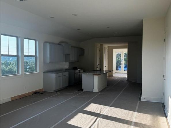 4500 Silverhill DR, Lago Vista TX 78645