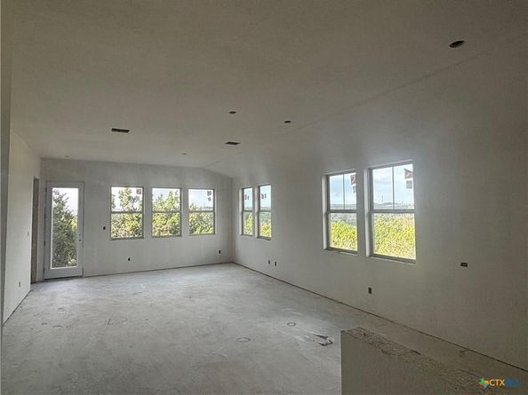 4500 Silverhill DR, Lago Vista TX 78645