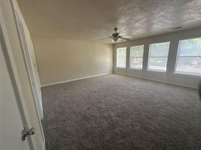20805 Trotters LN, Pflugerville TX 78660