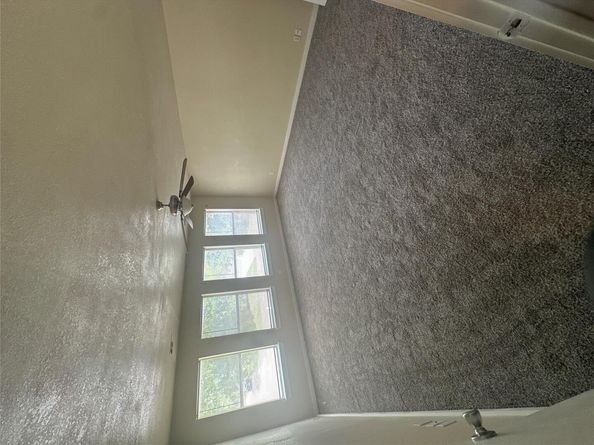 20805 Trotters LN, Pflugerville TX 78660
