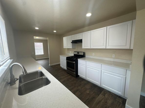20805 Trotters LN, Pflugerville TX 78660