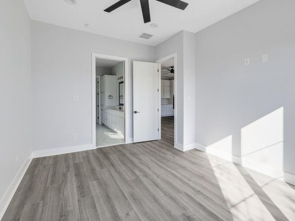 5717 Lost Horizon DR 2, Austin TX 78759