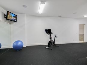 211 Ronay DR, Spicewood TX 78669