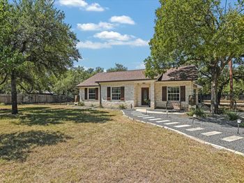707 Royal LN