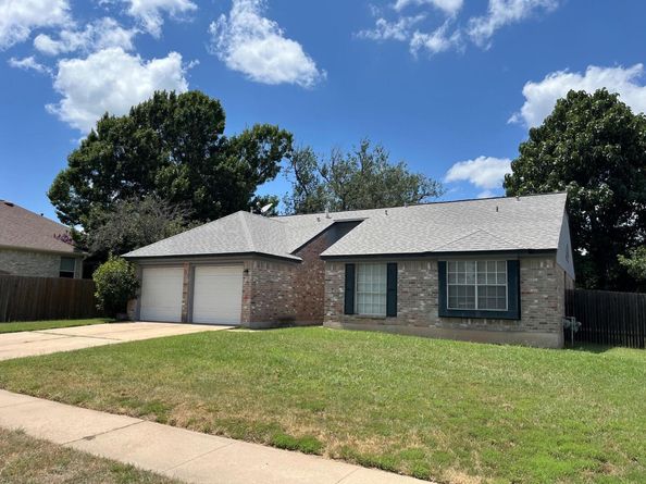 1013 Forest TRL, Cedar Park TX 78613
