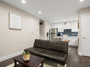 935 La Posada DR 148, Austin TX 78752