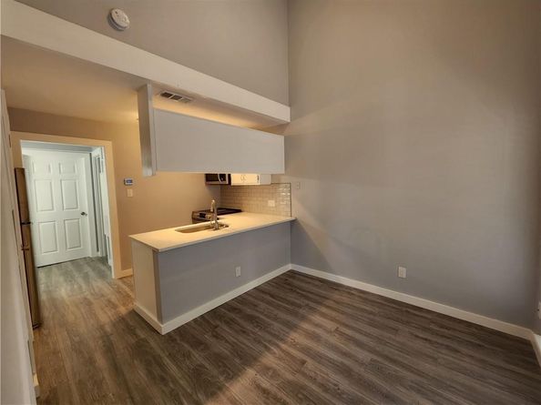 2815 Rio Grande ST 202, Austin TX 78705