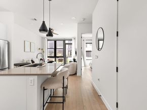 800 Embassy DR 113, Austin TX 78702