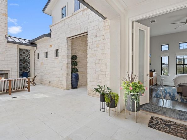 105 Bisset CT, Lakeway TX 78738