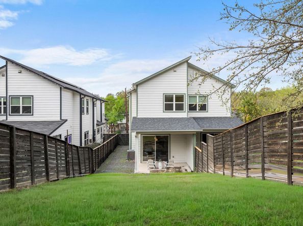 1301 Cometa ST A, Austin TX 78721