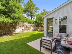 3001 Del Curto RD 11, Austin TX 78704
