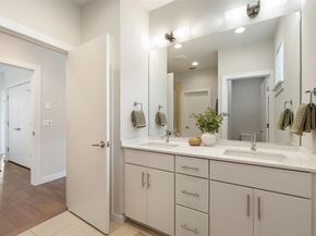 3001 Del Curto RD 11, Austin TX 78704