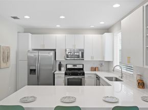 3001 Del Curto RD 11, Austin TX 78704
