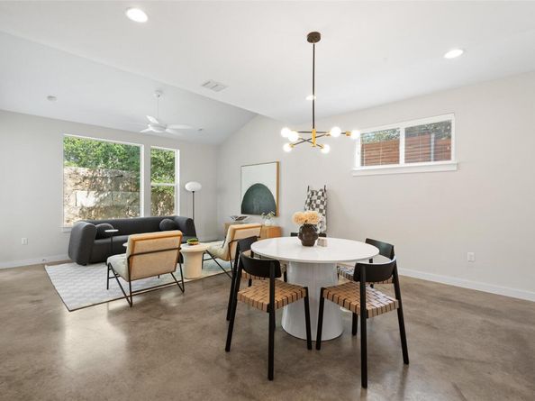 3001 Del Curto RD 11, Austin TX 78704