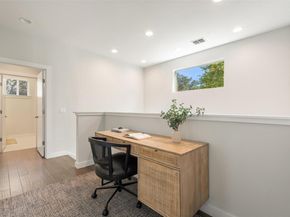 3001 Del Curto RD 11, Austin TX 78704