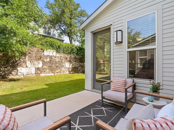 3001 Del Curto RD 11, Austin TX 78704