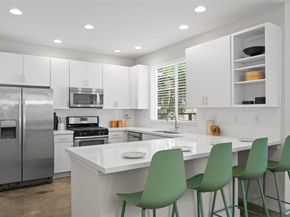 3001 Del Curto RD 11, Austin TX 78704