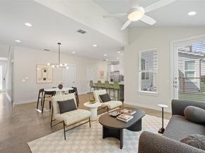 3001 Del Curto RD 11, Austin TX 78704